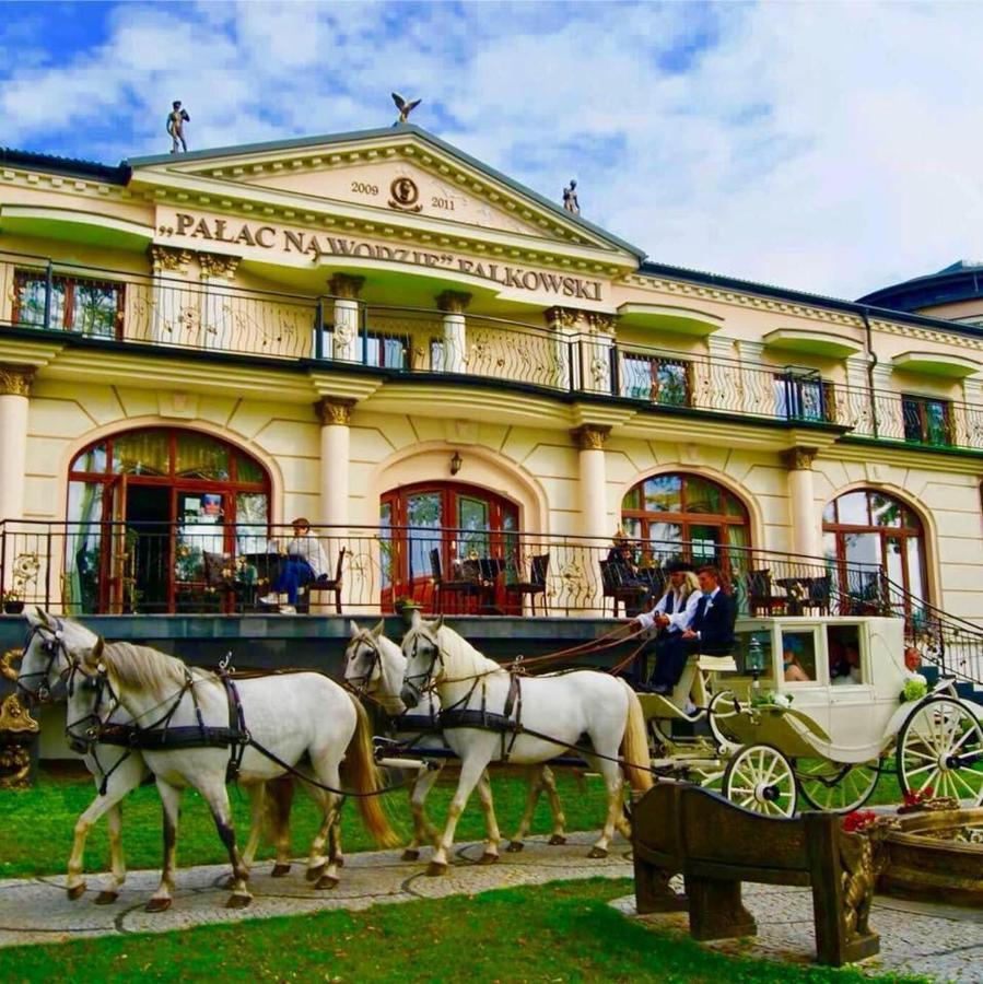 Uzdrowisko Sanatorium Augustow Palac Na Wodzie Falkowski Екстер'єр фото